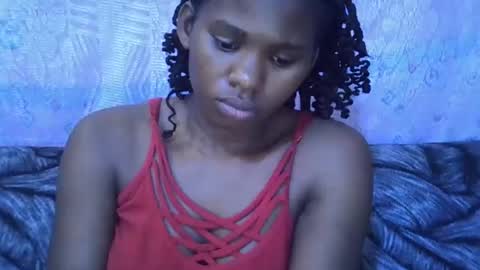 Snapshot of sexydoll002 chatting on September 11, 7:53 am sexydoll002 online show from September 11, 7:53 am