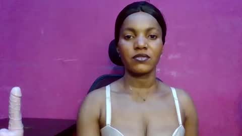 sexydoll32 online show from April 12, 11:31 pm