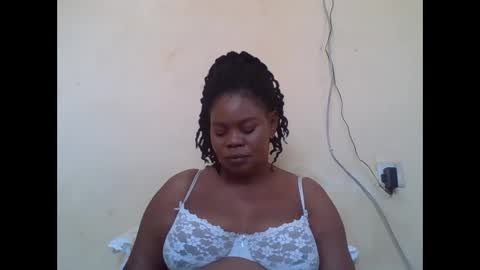 Snapshot of sexydove2 chatting on September 22, 9:02 am EMILY online show from September 22, 9:02 am
