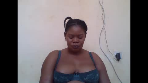 Snapshot of sexydove2 chatting on September 28, 8:45 am EMILY online show from September 28, 8:45 am