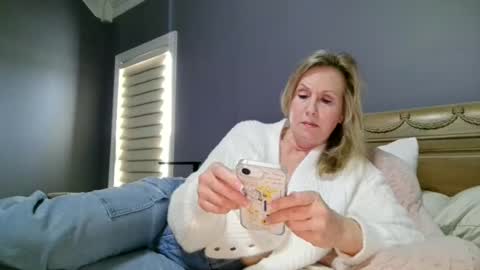 LisaisLuscious online show from February 5, 3:15 pm