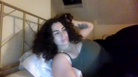 Snapshot of sexygoddesslizaaa chatting on October 9, 2:17 am ETERNAL GODDESS WOMAN  online show from October 9, 2:17 am