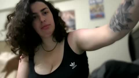 Snapshot of sexygoddesslizaaa chatting on September 16, 2:46 am ETERNAL GODDESS WOMAN  online show from September 16, 2:46 am