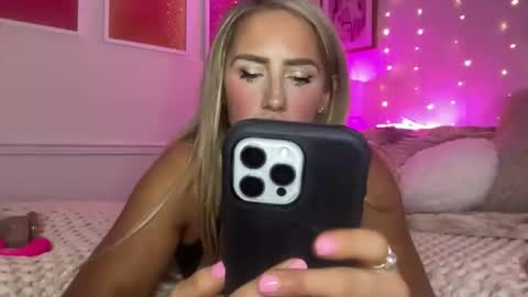 Ashley Love online show from March 4, 10:01 am