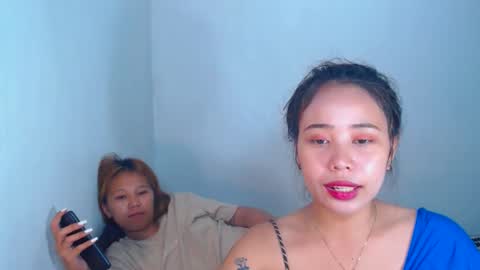 Snapshot of sexyhotbojean chatting on March 10, 2:17 am jeanken and jelian online show from March 10, 2:17 am