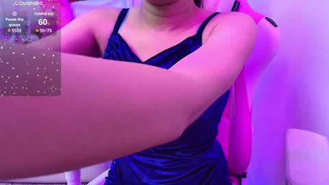 Snapshot of sexyislive chatting on February 4, 11:49 am sexyislive online show from February 4, 11:49 am