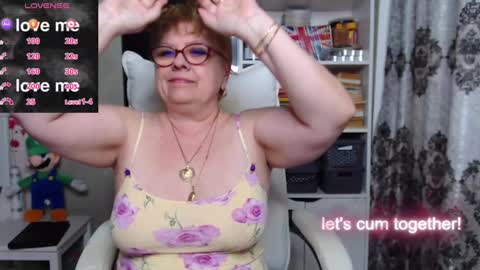 Snapshot of sexylynette4u chatting on January 30, 8:32 am sexylynette4u online show from January 30, 8:32 am