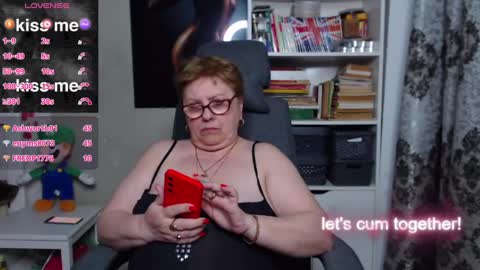 Snapshot of sexylynette4u chatting on March 11, 4:18 pm sexylynette4u online show from March 11, 4:18 pm