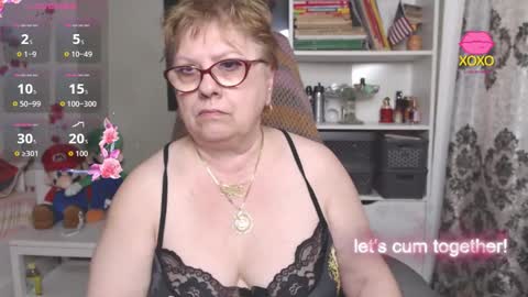sexylynette4u online show from March 18, 10:32 am
