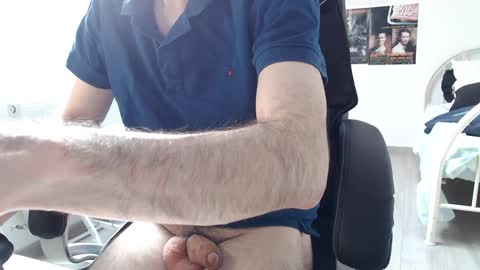 Snapshot of sexyman_fr chatting on February 9, 1:25 pm Vincent Vega online show from February 9, 1:25 pm