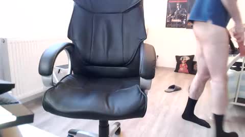 Snapshot of sexyman_fr chatting on February 25, 5:19 pm Vincent Vega online show from February 25, 5:19 pm