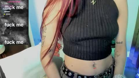 N A F online show from October 25, 8:42 pm