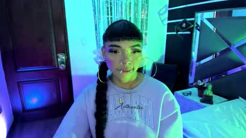 N A F online show from October 23, 8:21 pm