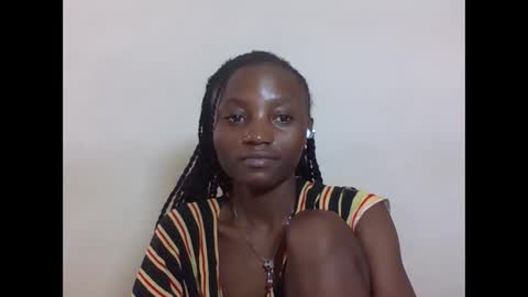 VIVIAN online show from November 1, 12:04 pm