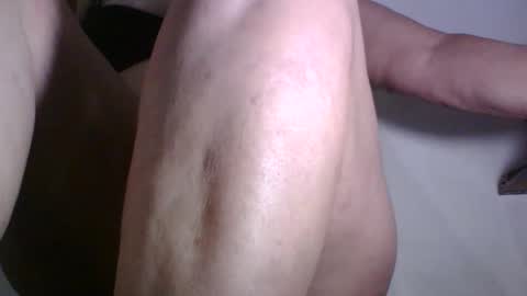 Snapshot of sexyoldwet chatting on September 8, 9:25 pm AnneSofia online show from September 8, 9:25 pm