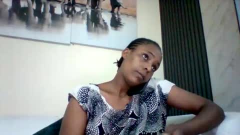 Snapshot of sexyqueen3457132 chatting on October 19, 4:33 pm DOVY ACHIENG online show from October 19, 4:33 pm