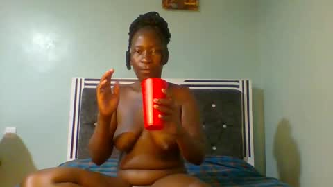 VIVIAN online show from March 11, 8:19 am