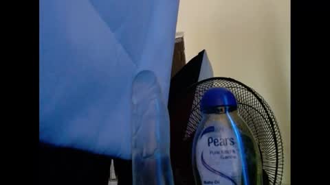 Blue online show from February 22, 3:58 pm