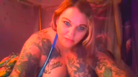 Snapshot of sexyzanna69 chatting on September 10, 1:28 am SexyZannaRose69 online show from September 10, 1:28 am