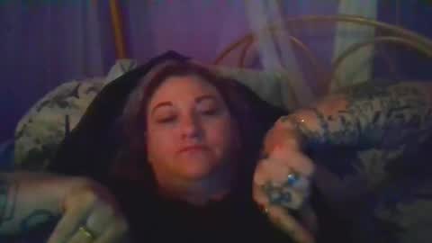 Snapshot of sexyzanna69 chatting on September 18, 1:53 am SexyZannaRose69 online show from September 18, 1:53 am
