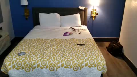 LickMeWhereIpEe online show from January 24, 4:27 am