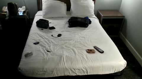 LickMeWhereIpEe online show from February 13, 9:06 pm