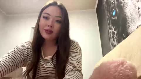 Hana online show from December 5, 3:28 am