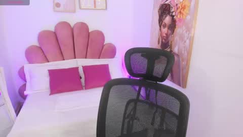 Snapshot of shaleena_ chatting on September 9, 8:42 pm Shalena online show from September 9, 8:42 pm