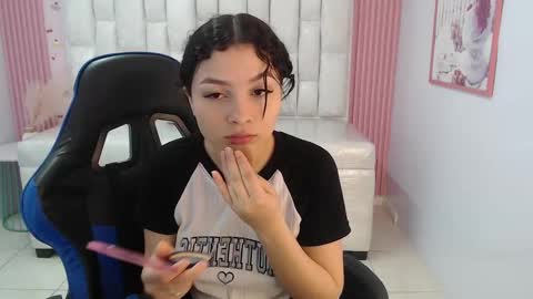 Shalon  online show from September 17, 1:03 pm