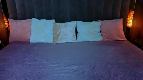 Lessi online show from December 17, 7:15 am