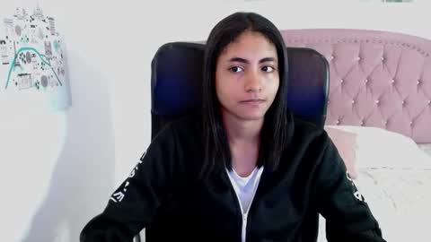 shanelle online show from September 24, 3:13 am