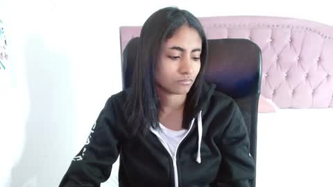 shanelle online show from September 15, 3:08 am