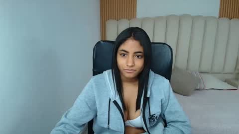 shanelle online show from March 11, 3:09 am