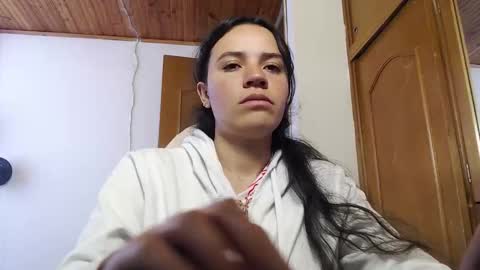 Snapshot of shanel_lozano chatting on October 21, 7:17 pm shanel_lozano online show from October 21, 7:17 pm