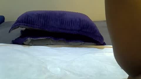 Snapshot of shanell_kiss chatting on October 17, 11:42 pm shanell kiss online show from October 17, 11:42 pm