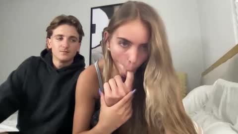 shaniandeagle online show from October 22, 4:15 am