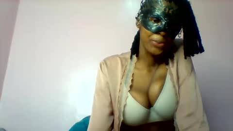 shanizz online show from February 13, 9:40 pm