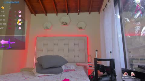 Shana online show from March 6, 8:59 pm