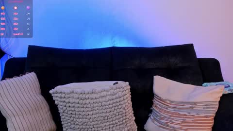 shannel__queen online show from December 15, 11:23 pm