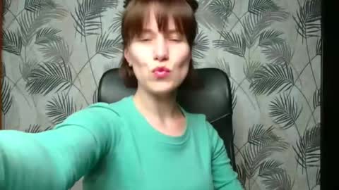 Snapshot of shannen_sweet chatting on September 28, 5:00 pm Shannen online show from September 28, 5:00 pm