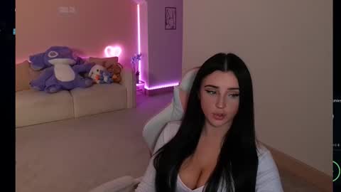 Snapshot of shannonblooms chatting on October 15, 9:37 pm Shanmais online show from October 15, 9:37 pm