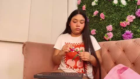 Snapshot of shanon_marel chatting on September 15, 12:50 pm SHANON online show from September 15, 12:50 pm