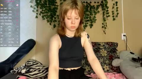 Kristin online show from November 12, 10:06 am