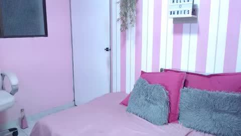 Snapshot of shantal_luw chatting on September 29, 8:30 pm shantal online show from September 29, 8:30 pm