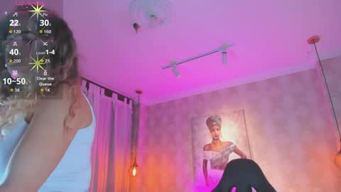 Shantal online show from April 10, 11:15 am