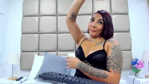 Snapshot of shantalltorres chatting on October 4, 11:19 am shantalltorres online show from October 4, 11:19 am