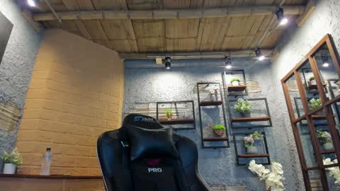 SharaRoss online show from December 27, 11:17 am