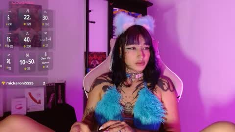 sharaross1 online show from March 25, 4:52 am