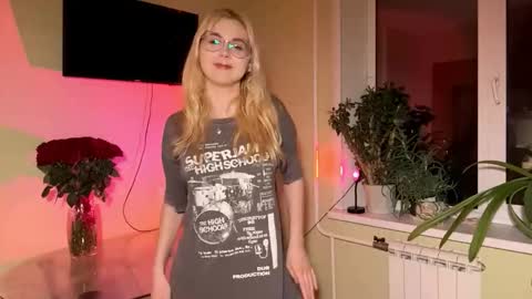 Coraline online show from November 30, 6:48 pm