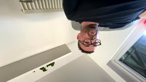 Sharksboy online show from March 28, 7:21 am